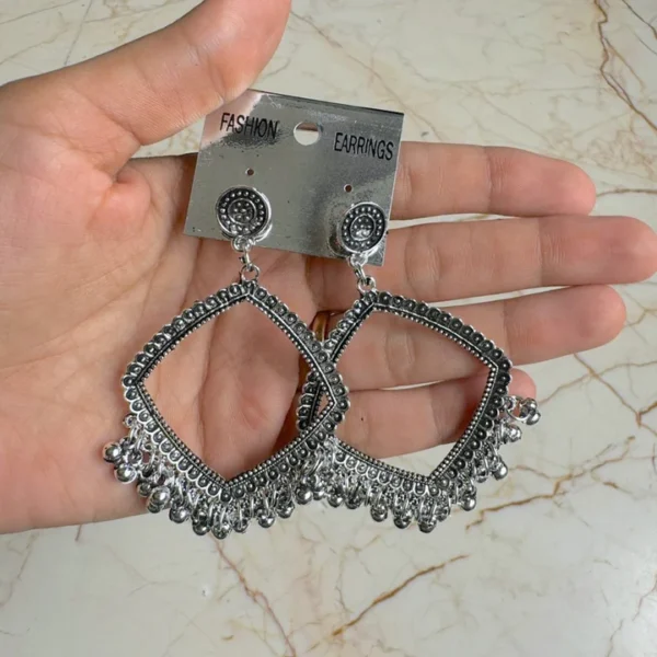 resin_jhumka_bezel_resin_art_A